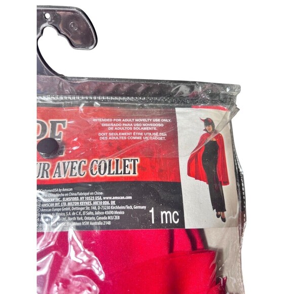 Amscan Red Cape Adult Halloween Costume Cosplay CloakOne Size Fits Most NWT - Picture 7 of 7